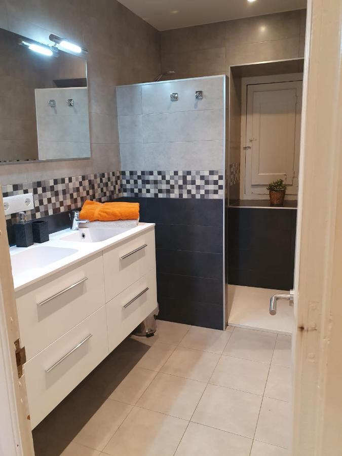 Apartment Market Square Cardona Buitenkant foto
