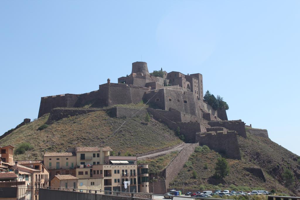 Apartment Market Square Cardona Kamer foto